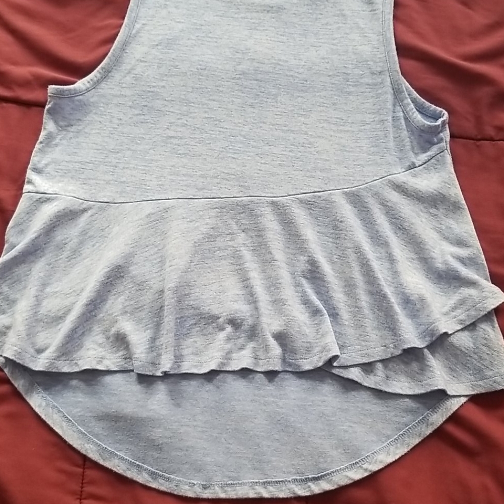 2 top bundle - Picture 7 of 7